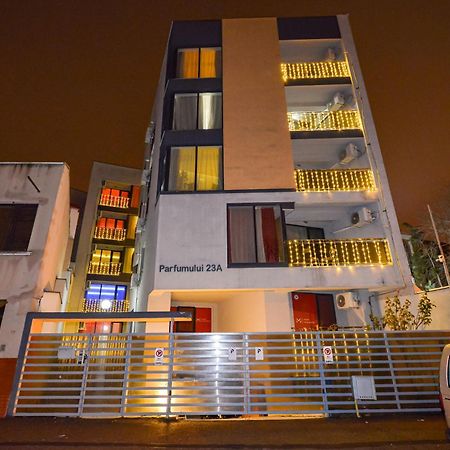 Christmas Magic At Shabbat Apartments Bucharest Exterior photo