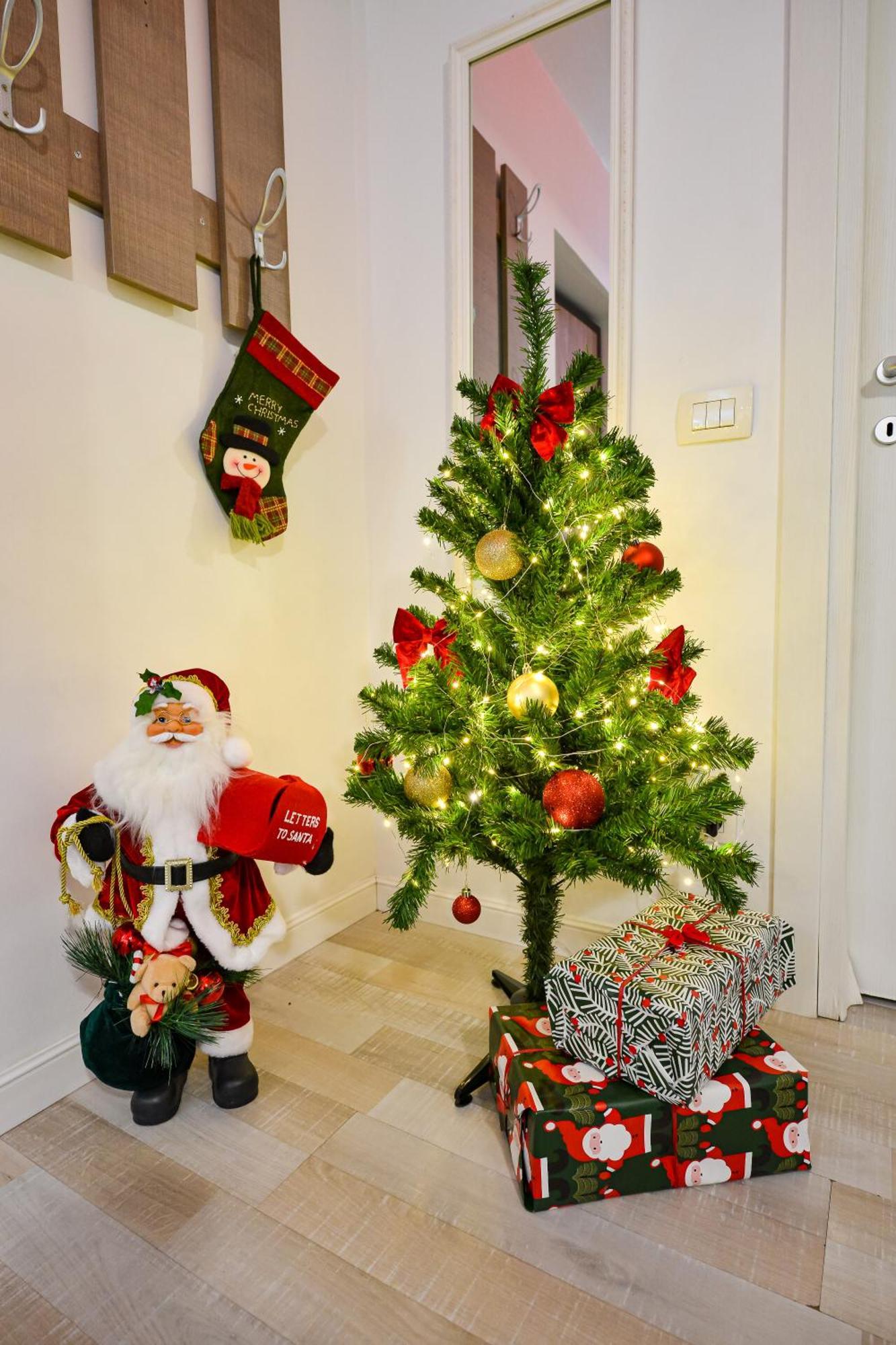 Christmas Magic At Shabbat Apartments Bucharest Exterior photo